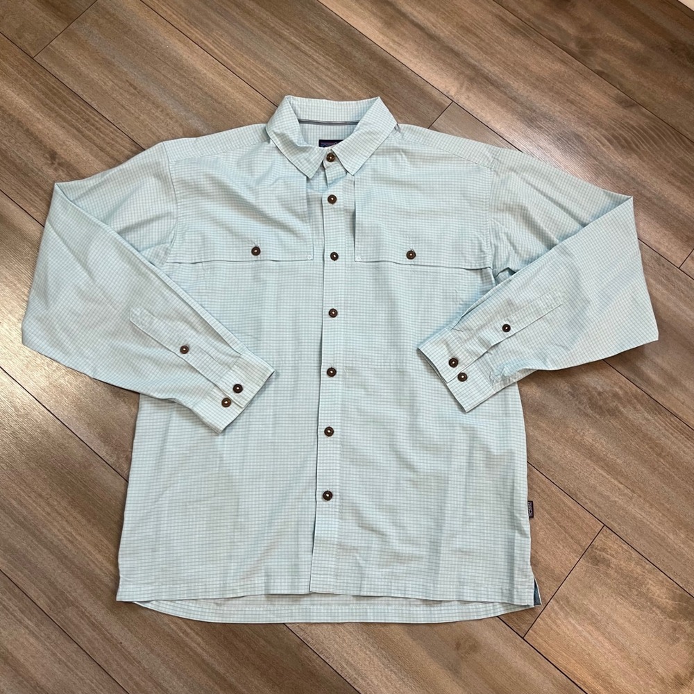 Patagonia Mens Medium Long Sleeve Button Down Plaid Fishing Hiking Shirt Blue